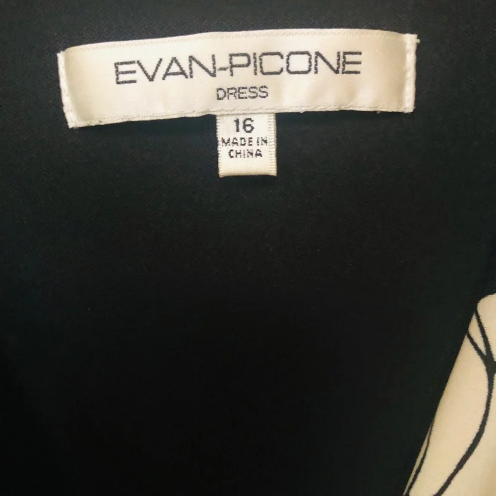 Evan Picone Black Dress with Cream Floral Print - Picture 4 of 4